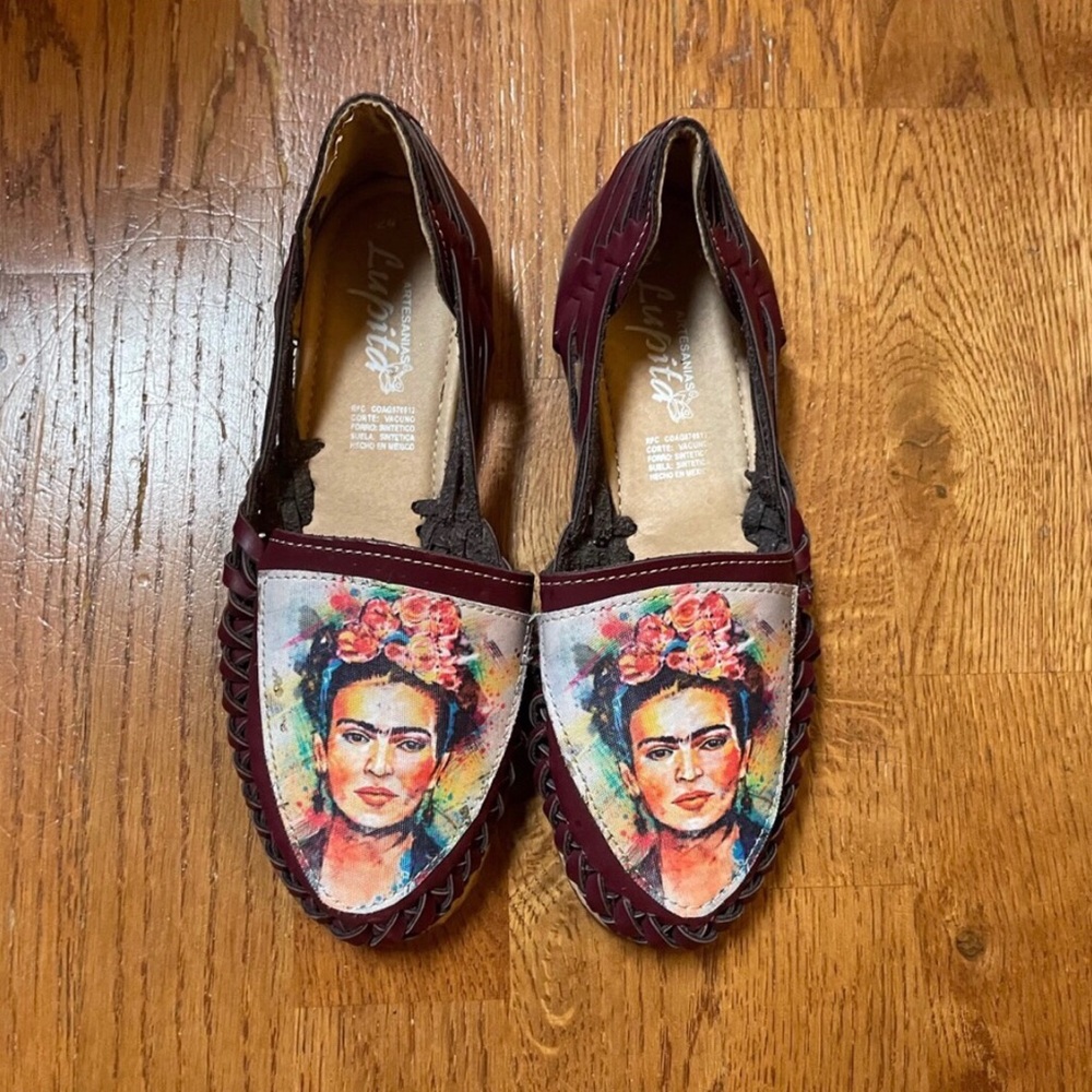 Closet Closing Sale!!  Frida Kahlo Artesanias Lupita Huaraches